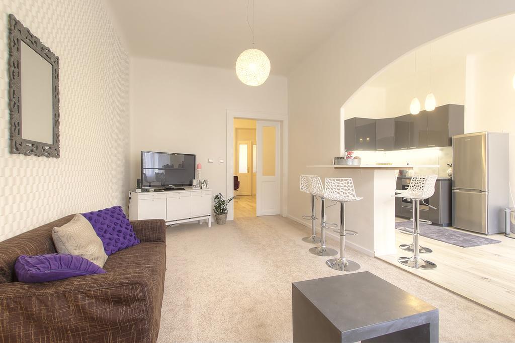 Centrum Old Town Square Apartment